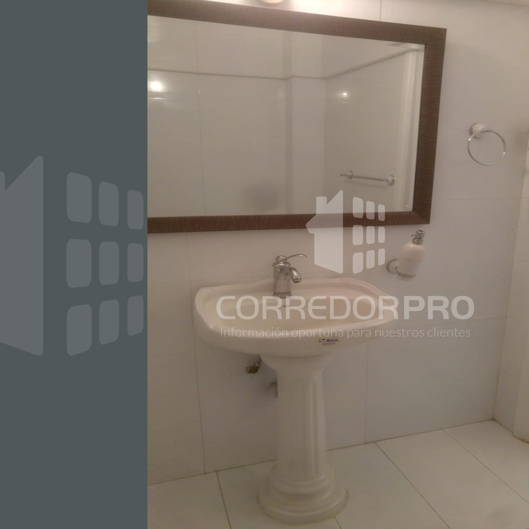 Santiago, Región Metropolitana, 5 Habitaciones Habitaciones,2 BathroomsBathrooms,Oficina,En Venta,2330