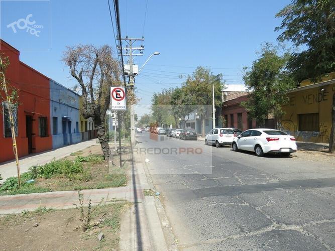 Santiago, Región Metropolitana, 4 Habitaciones Habitaciones, ,1 BañoBathrooms,Casa,Vendida,1327